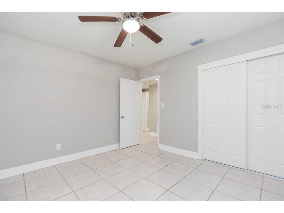 5211 E 17th Tampa FL 33619 TB8438093 image13