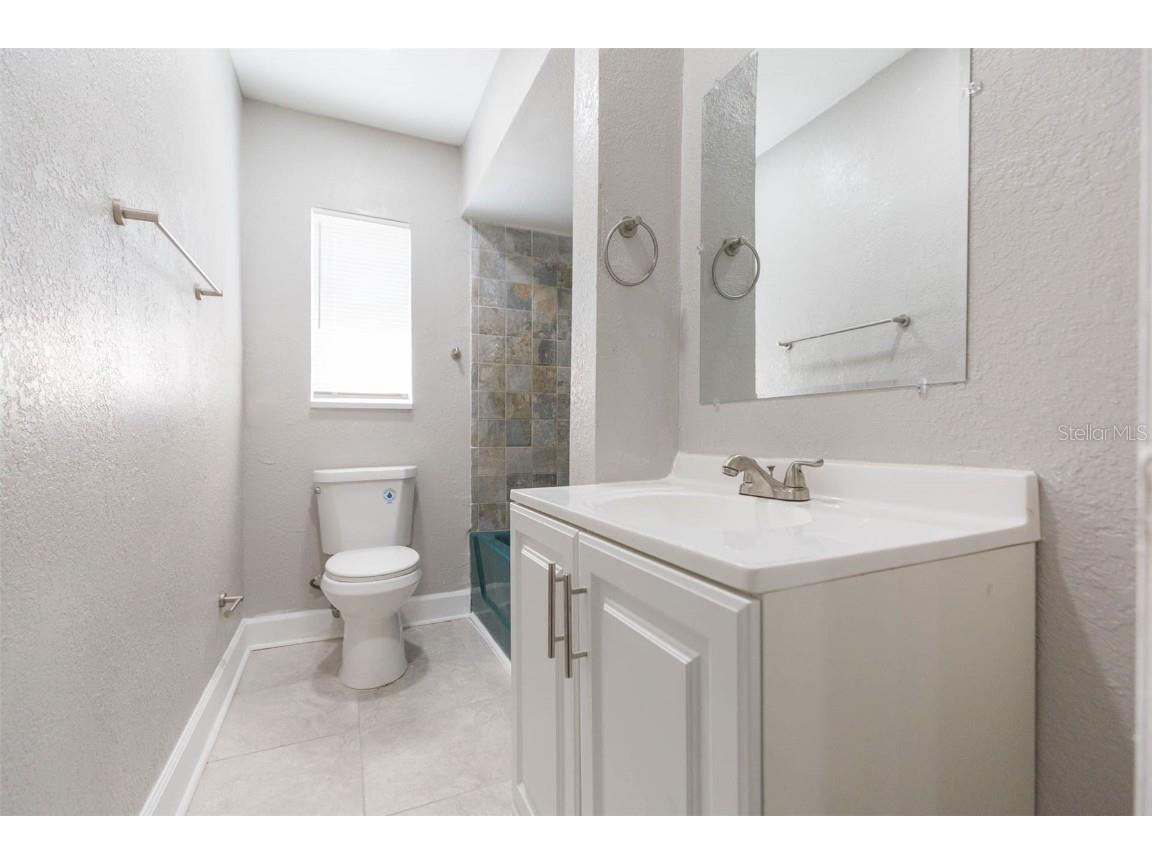 5211 E 17th Tampa FL 33619 TB8438093 image14