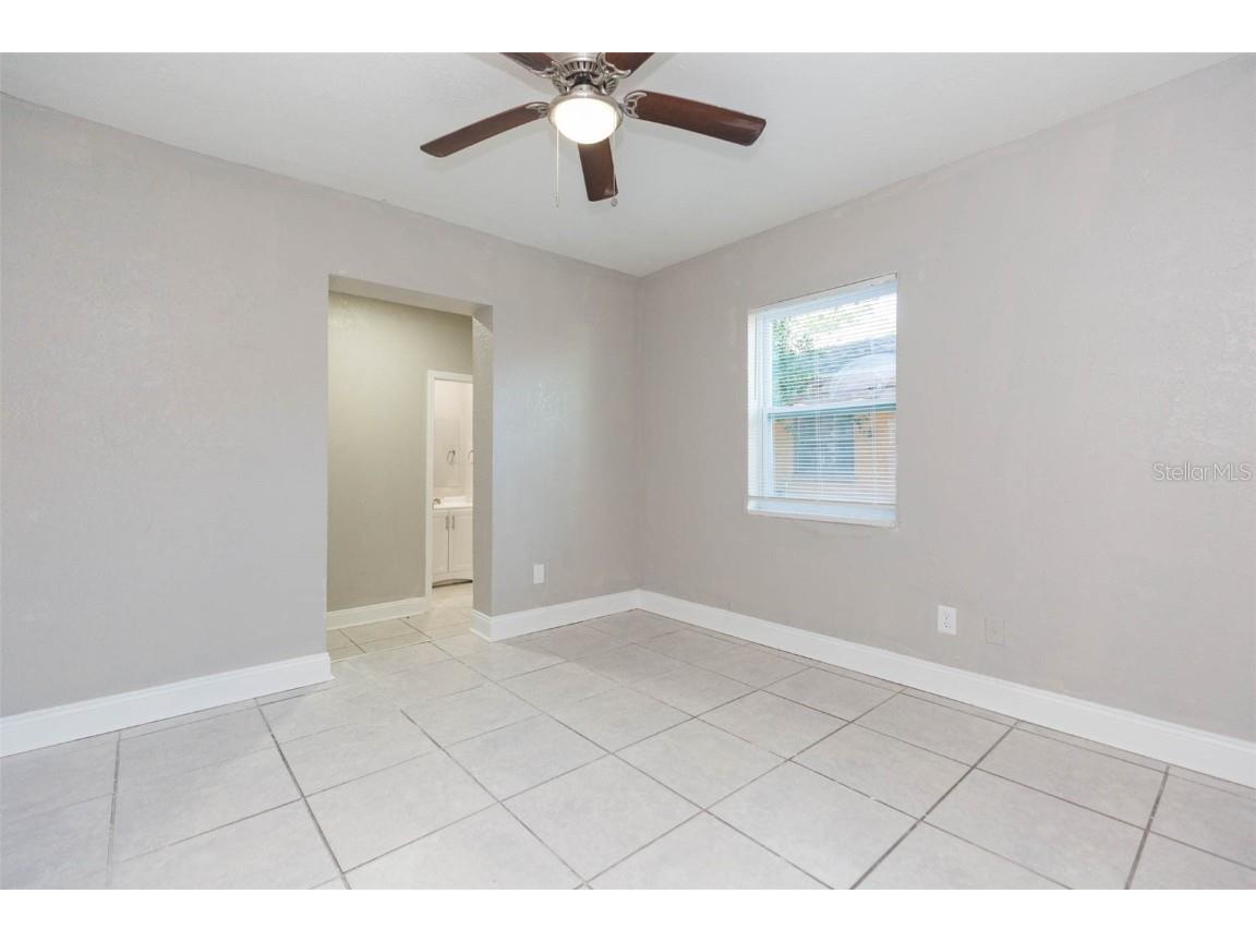 5211 E 17th Tampa FL 33619 TB8438093 image17