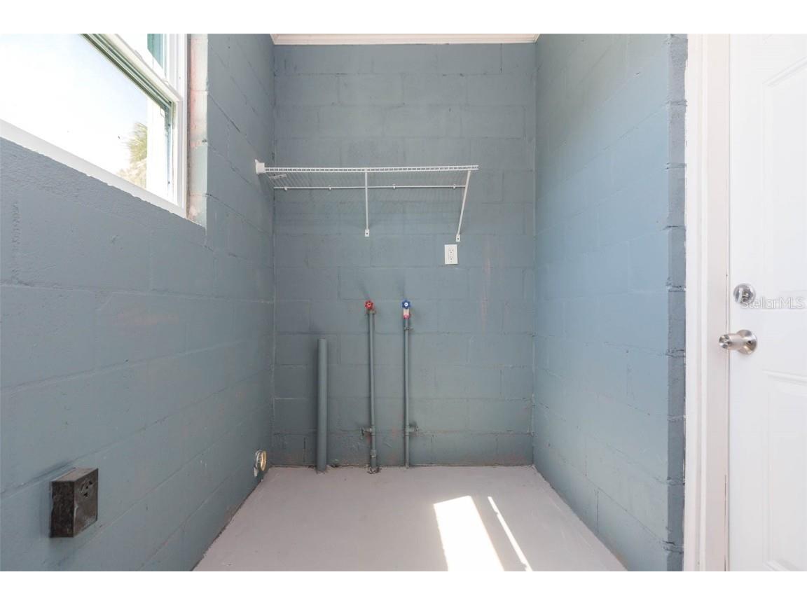 5211 E 17th Tampa FL 33619 TB8438093 image27