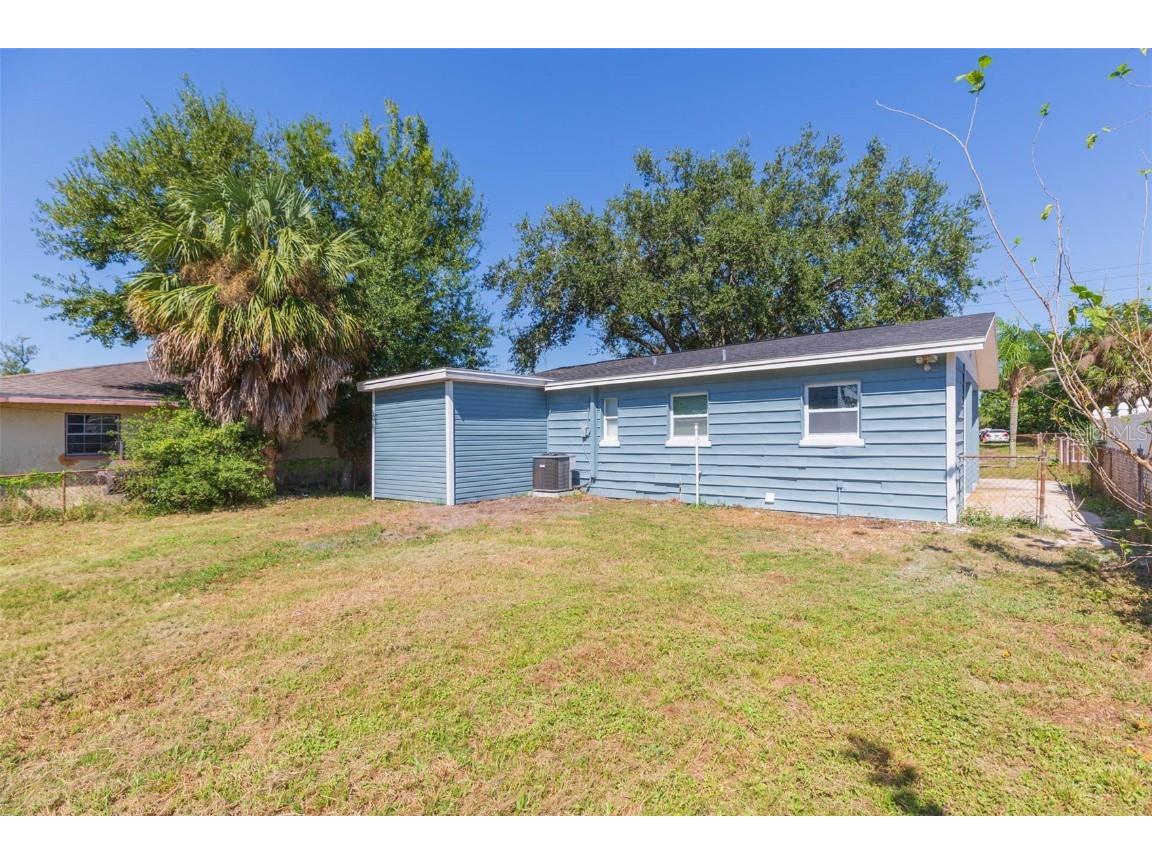 5211 E 17th Tampa FL 33619 TB8438093 image31