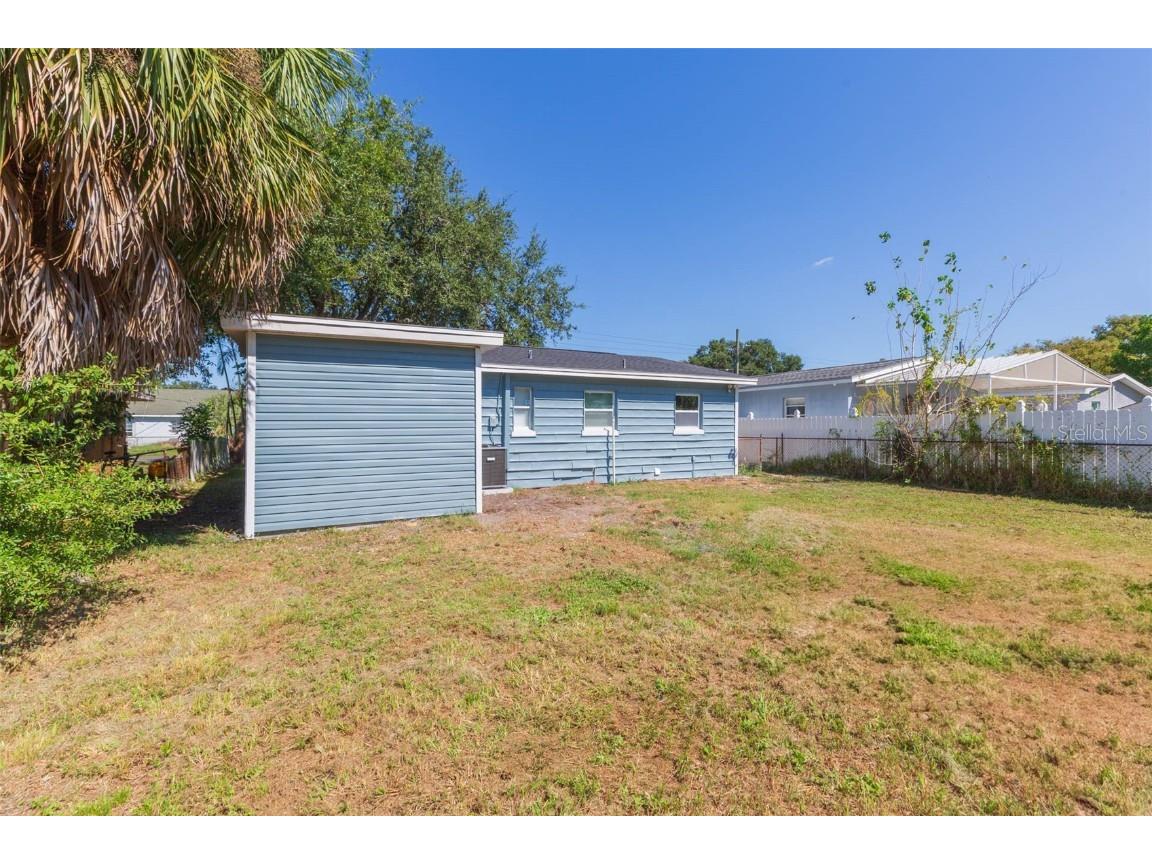 5211 E 17th Tampa FL 33619 TB8438093 image32