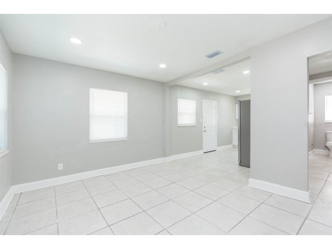 5211 E 17th Tampa FL 33619 TB8438093 image5