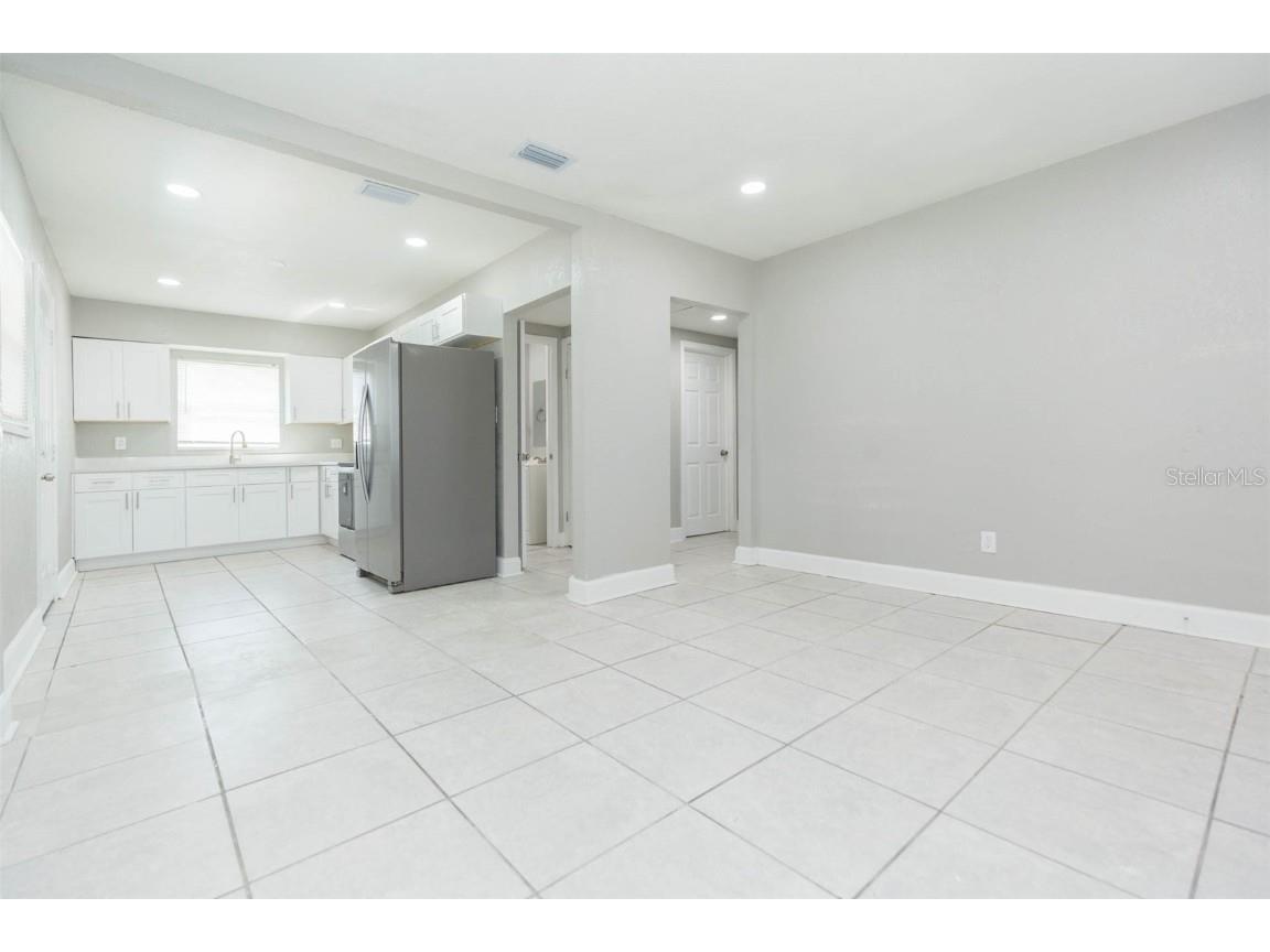 5211 E 17th Tampa FL 33619 TB8438093 image6