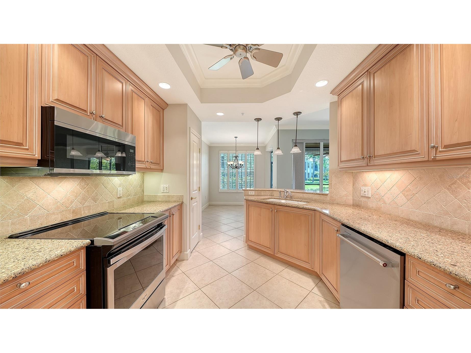 5211 Parisienne Place #101B27 Sarasota FL 34238 A4698331 image20