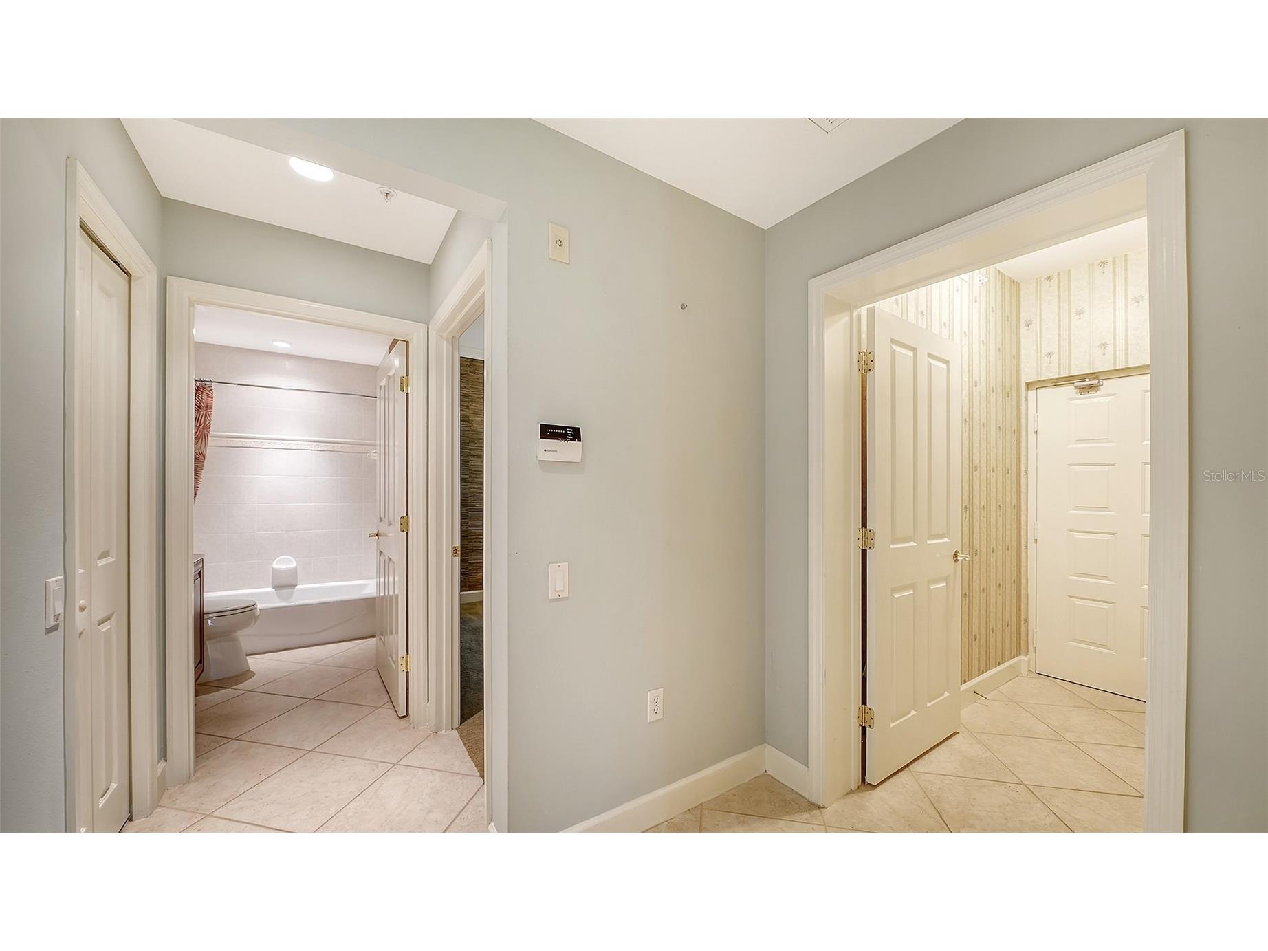 5211 Parisienne Place #101B27 Sarasota FL 34238 A4698331 image33