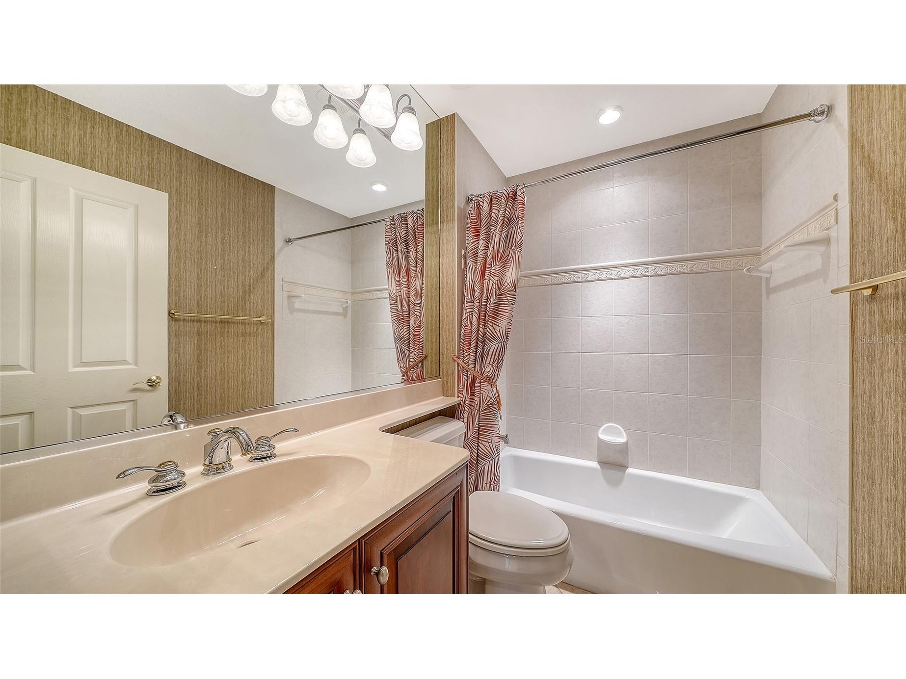 5211 Parisienne Place #101B27 Sarasota FL 34238 A4698331 image36