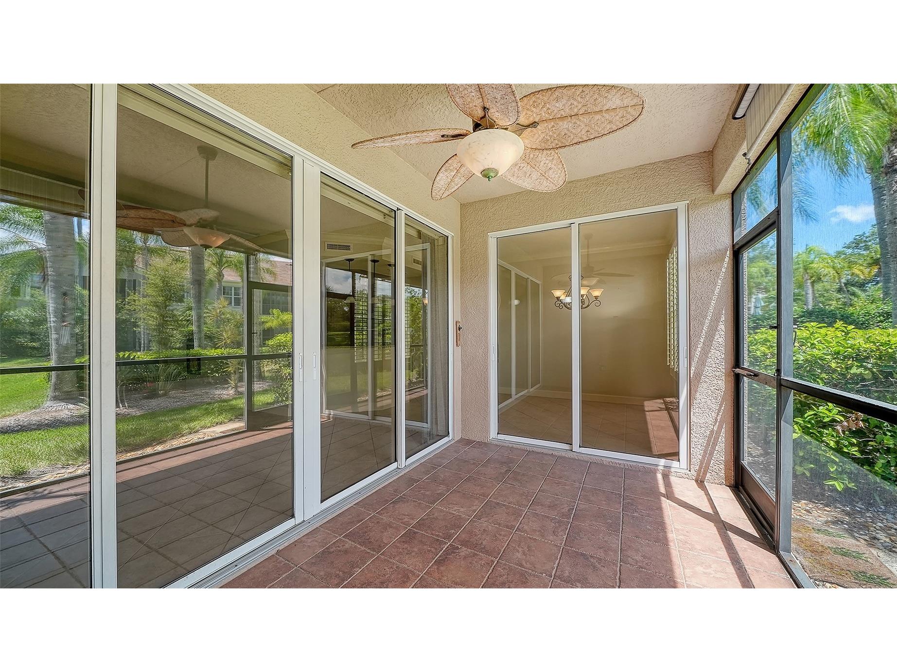 5211 Parisienne Place #101B27 Sarasota FL 34238 A4698331 image40