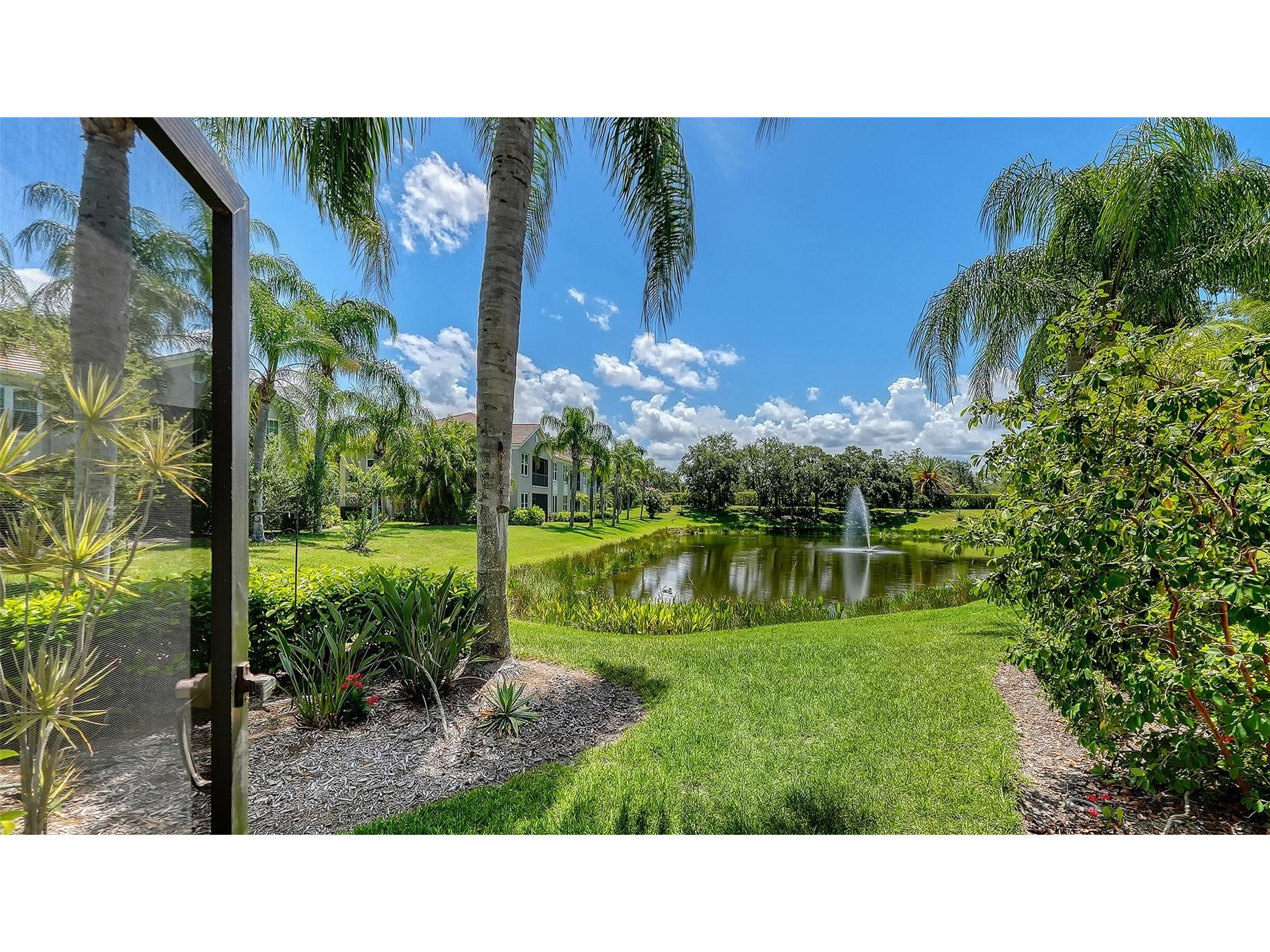 5211 Parisienne Place #101B27 Sarasota FL 34238 A4698331 image42