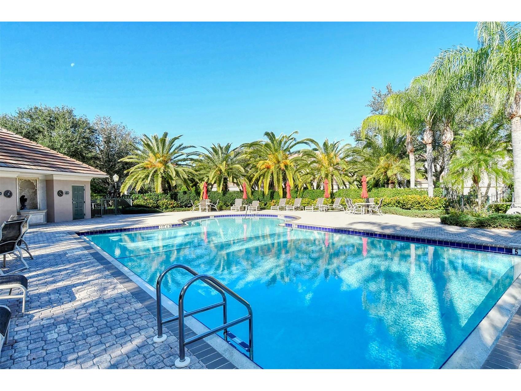 5211 Parisienne Place #101B27 Sarasota FL 34238 A4698331 image62
