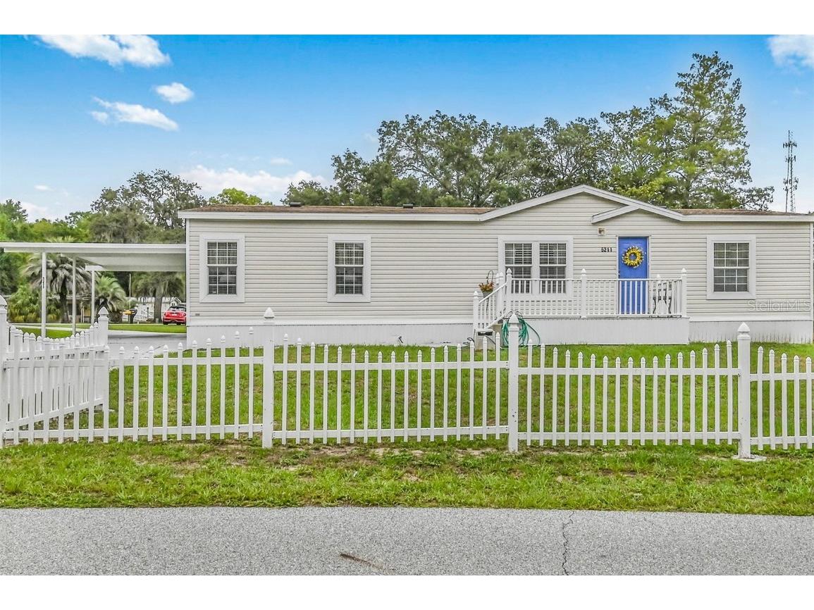 5211 S Castlelake Avenue Floral City FL 34436 G5069415 image1
