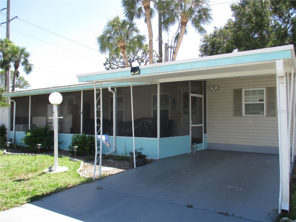 5212 4th B Street E Bradenton FL 34203 A4657092 image1