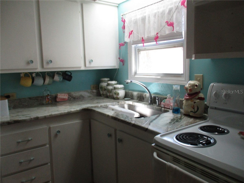 5212 4th B Street E Bradenton FL 34203 A4657092 image2