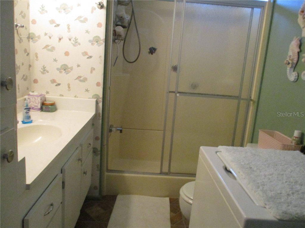 5212 4th B Street E Bradenton FL 34203 A4657092 image7