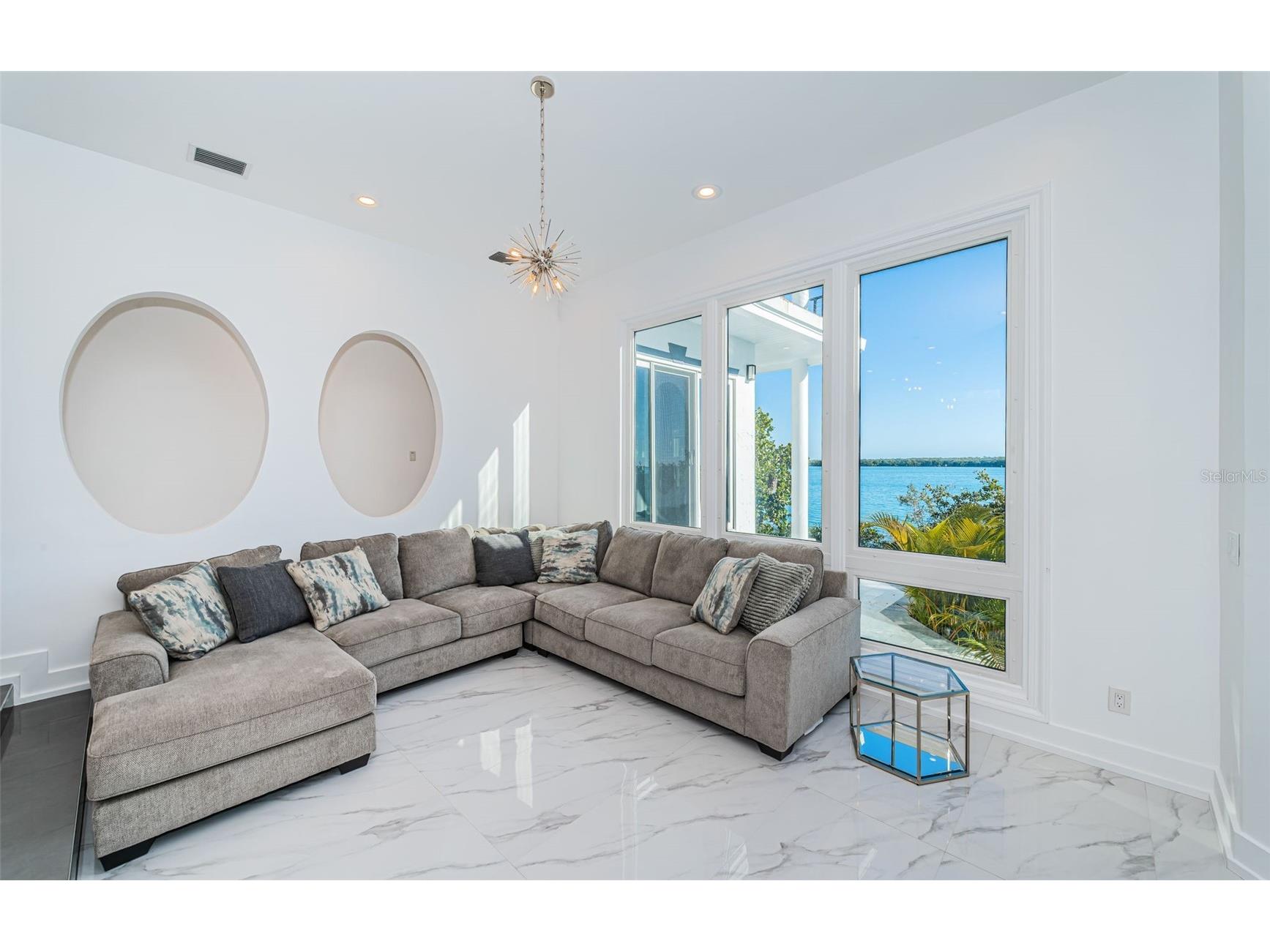 5212 62nd Avenue S Saint Petersburg FL 33715 - MAXIMO CHANNEL TB8472517 image14