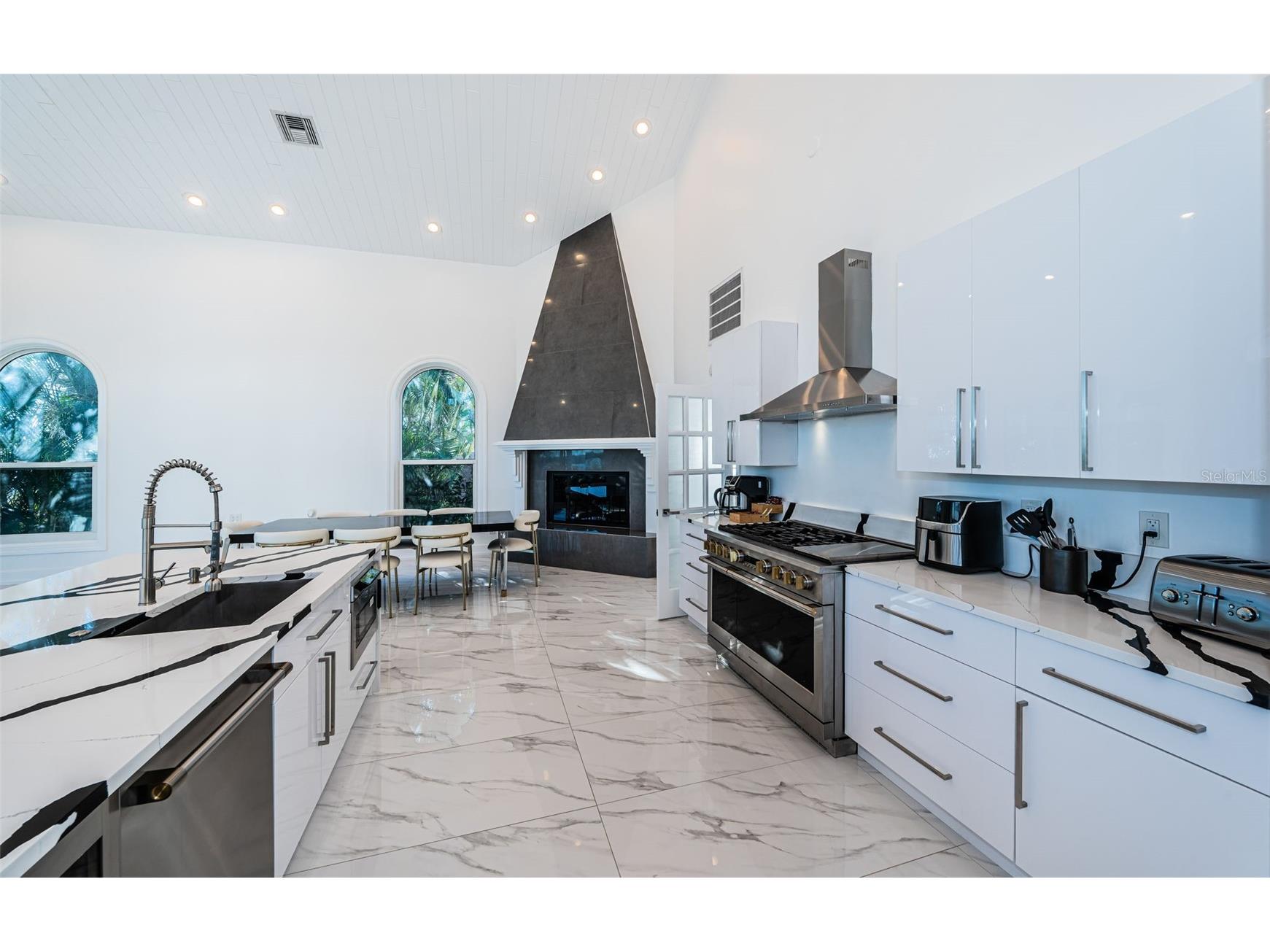 5212 62nd Avenue S Saint Petersburg FL 33715 - MAXIMO CHANNEL TB8472517 image18