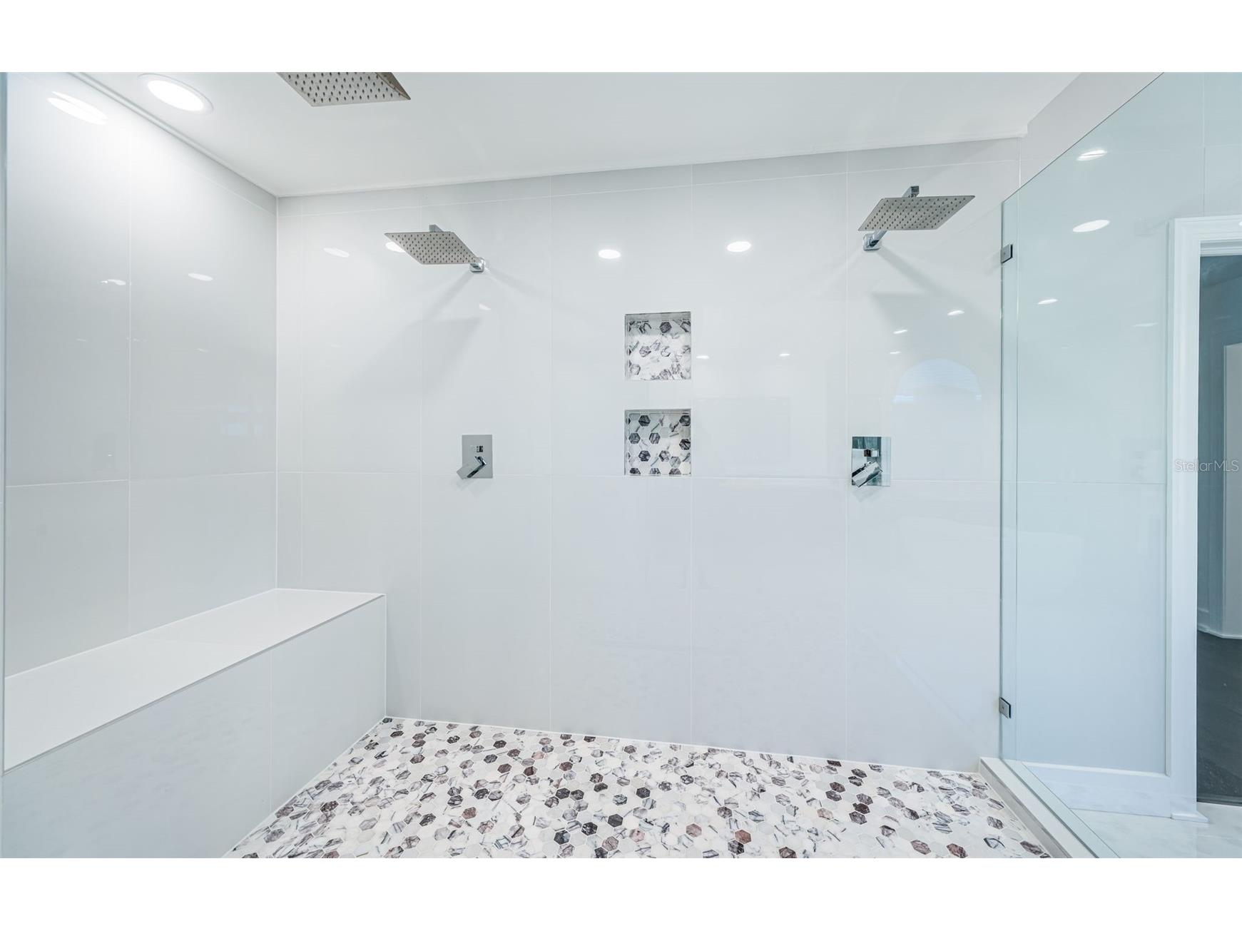 5212 62nd Avenue S Saint Petersburg FL 33715 - MAXIMO CHANNEL TB8472517 image38