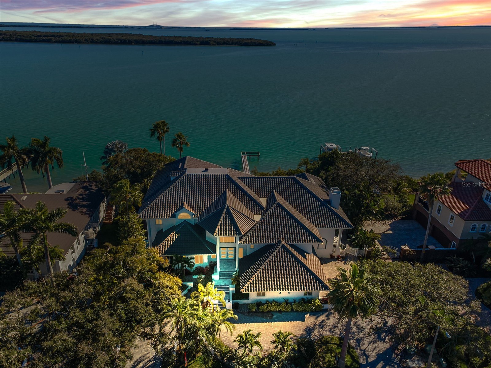 5212 62nd Avenue S Saint Petersburg FL 33715 - MAXIMO CHANNEL TB8472517 image4