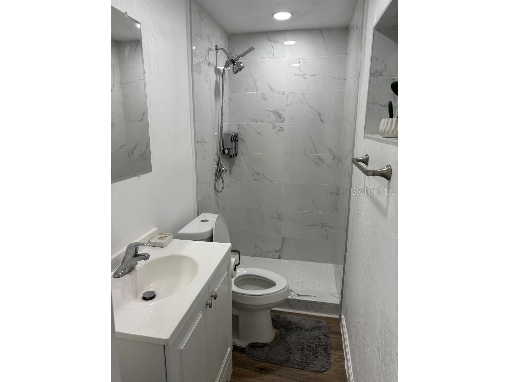 5212 Lahaina Drive Sarasota FL 34232 A4674005 image14