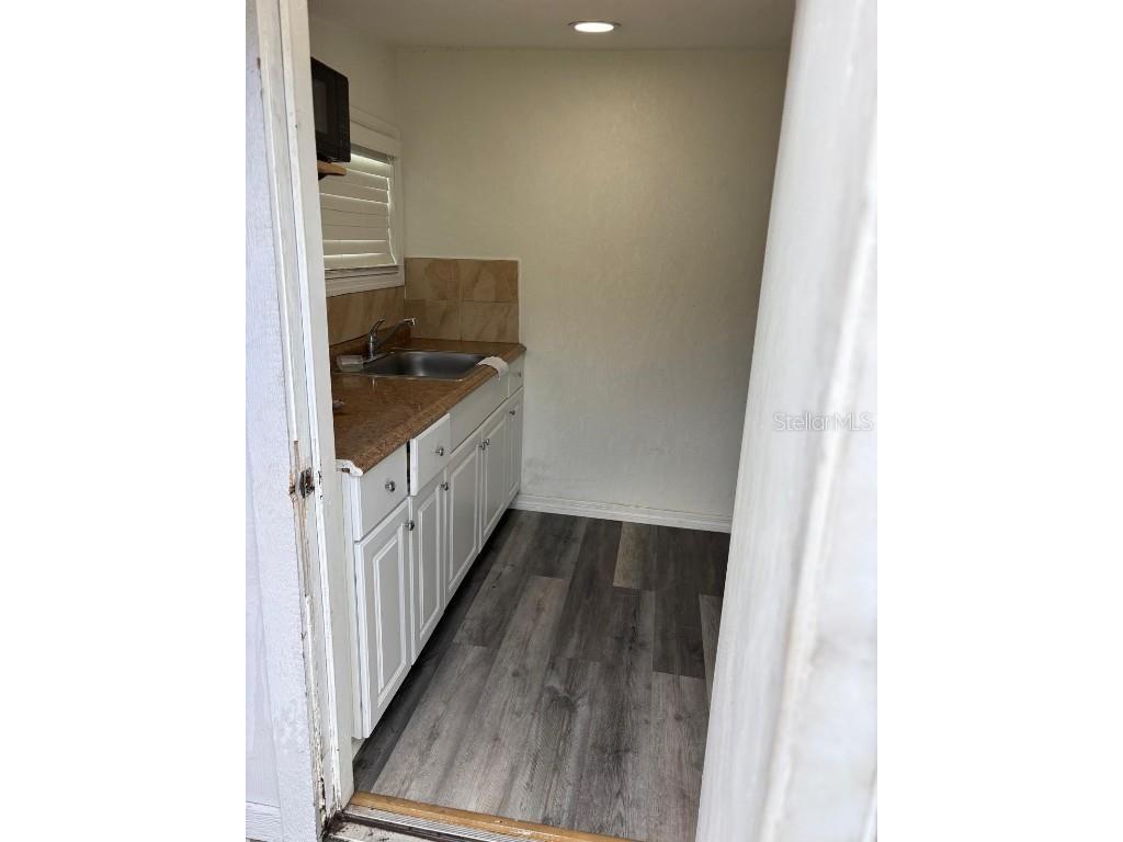 5212 Lahaina Drive Sarasota FL 34232 A4674005 image22