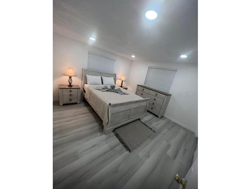 5212 Lahaina Drive Sarasota FL 34232 A4674005 image8