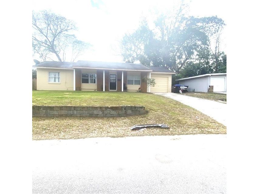 5212 Van Aken Drive Orlando FL 32808 O6173646 image1