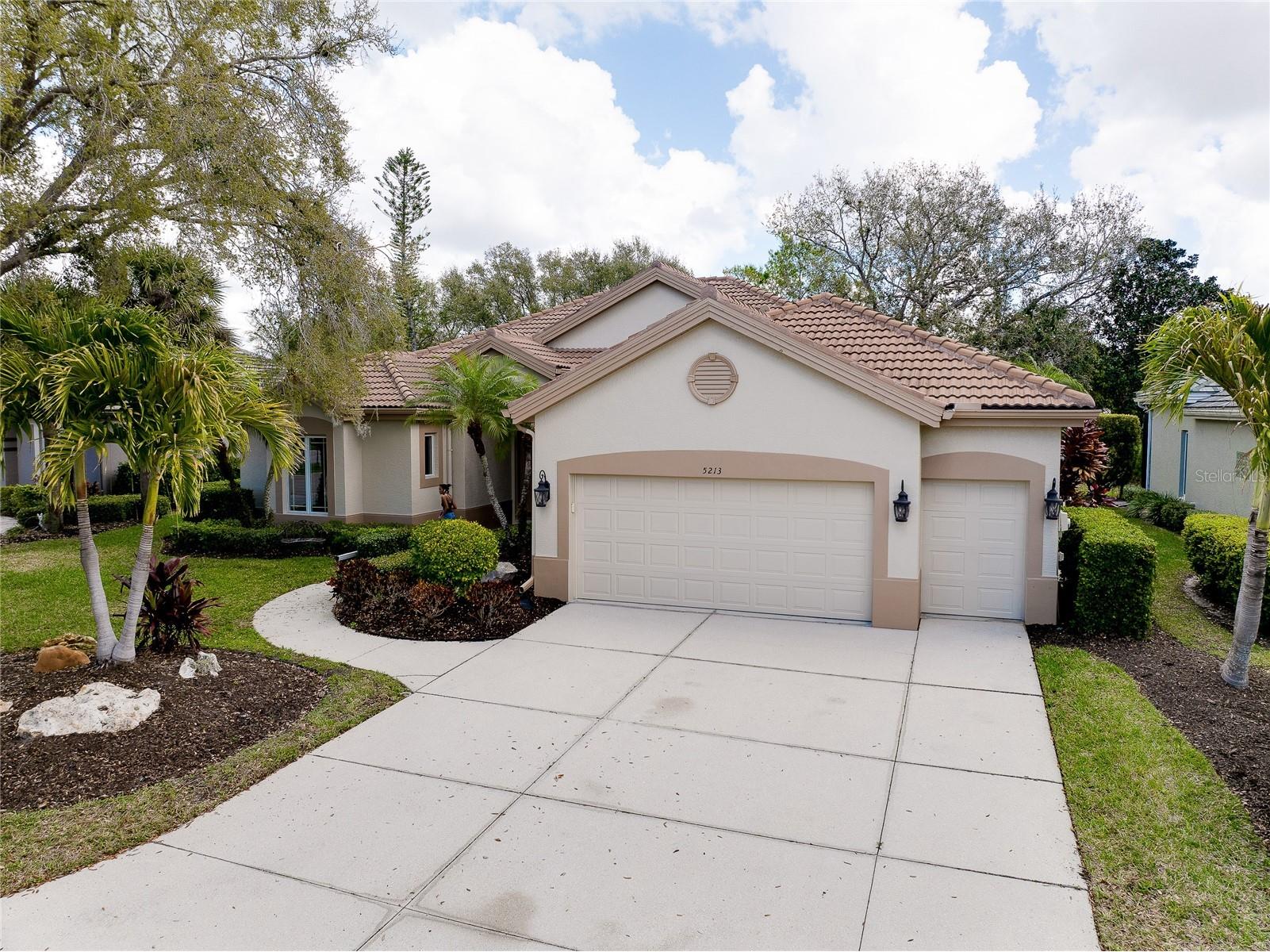 5213 88th St E Bradenton FL 34211 A4684720 image1