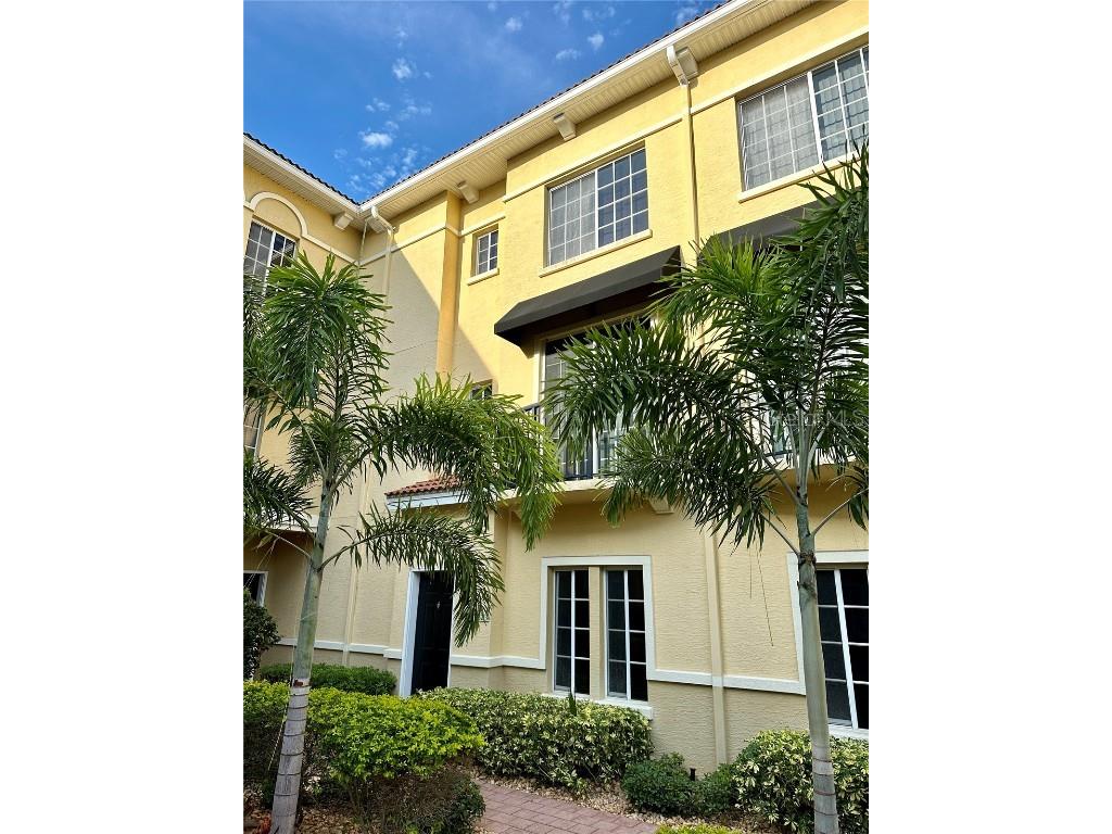 5213 Beach Breeze Court Tampa FL 33609 U8244639 image1