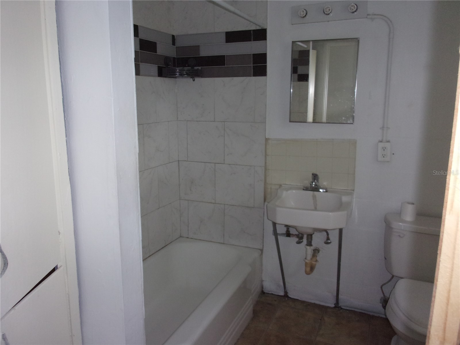 5214 7th Street Zephyrhills FL 33542 TB8518588 image13