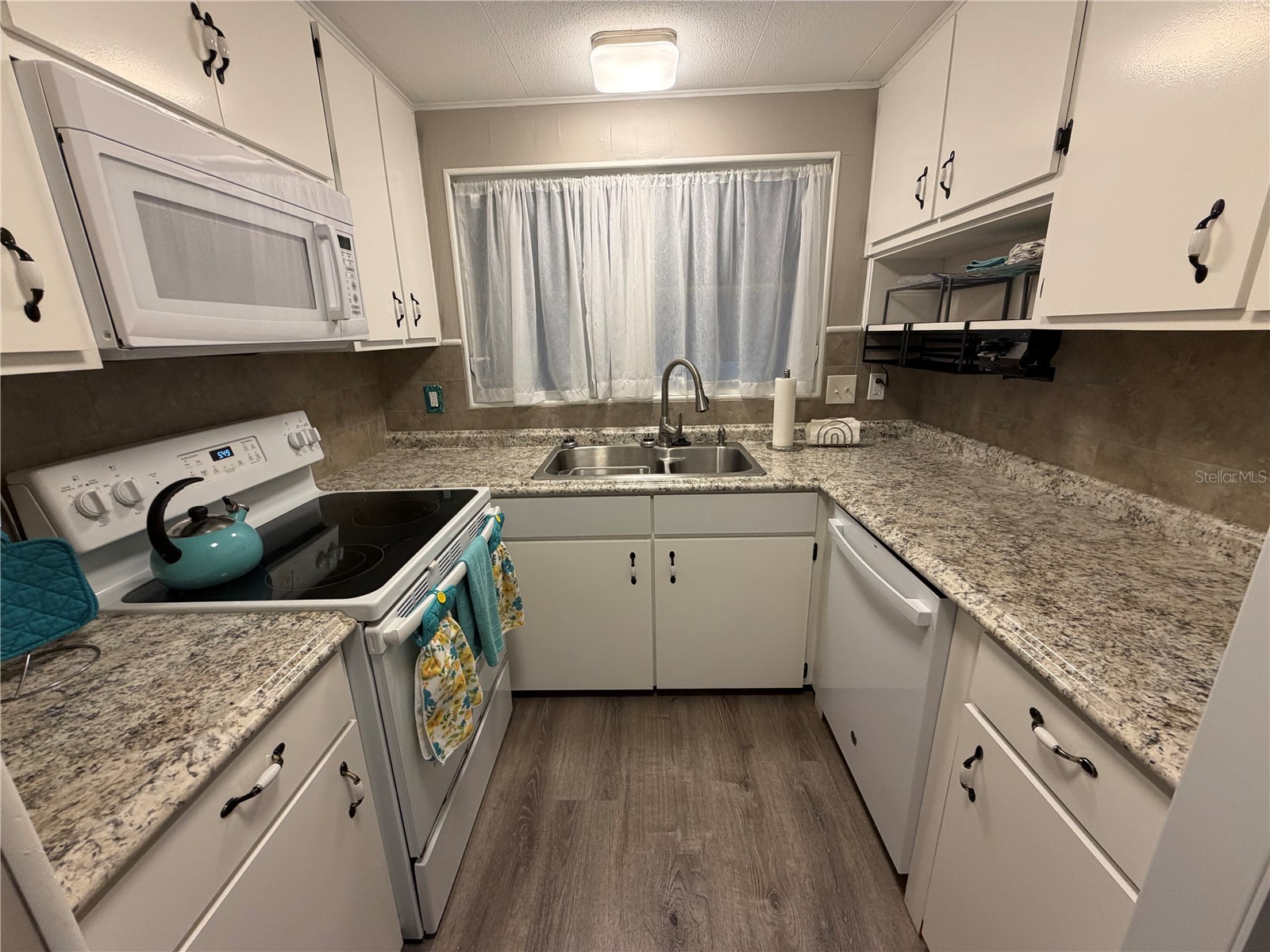 5214 Beechmont Avenue Sarasota FL 34234 A4684037 image21