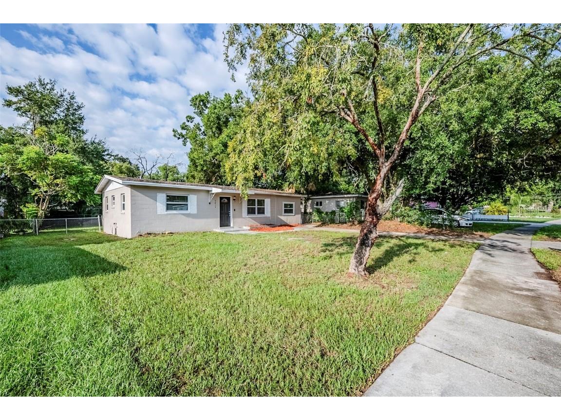 5214 Montague Place Orlando FL 32808 O6339224 image2