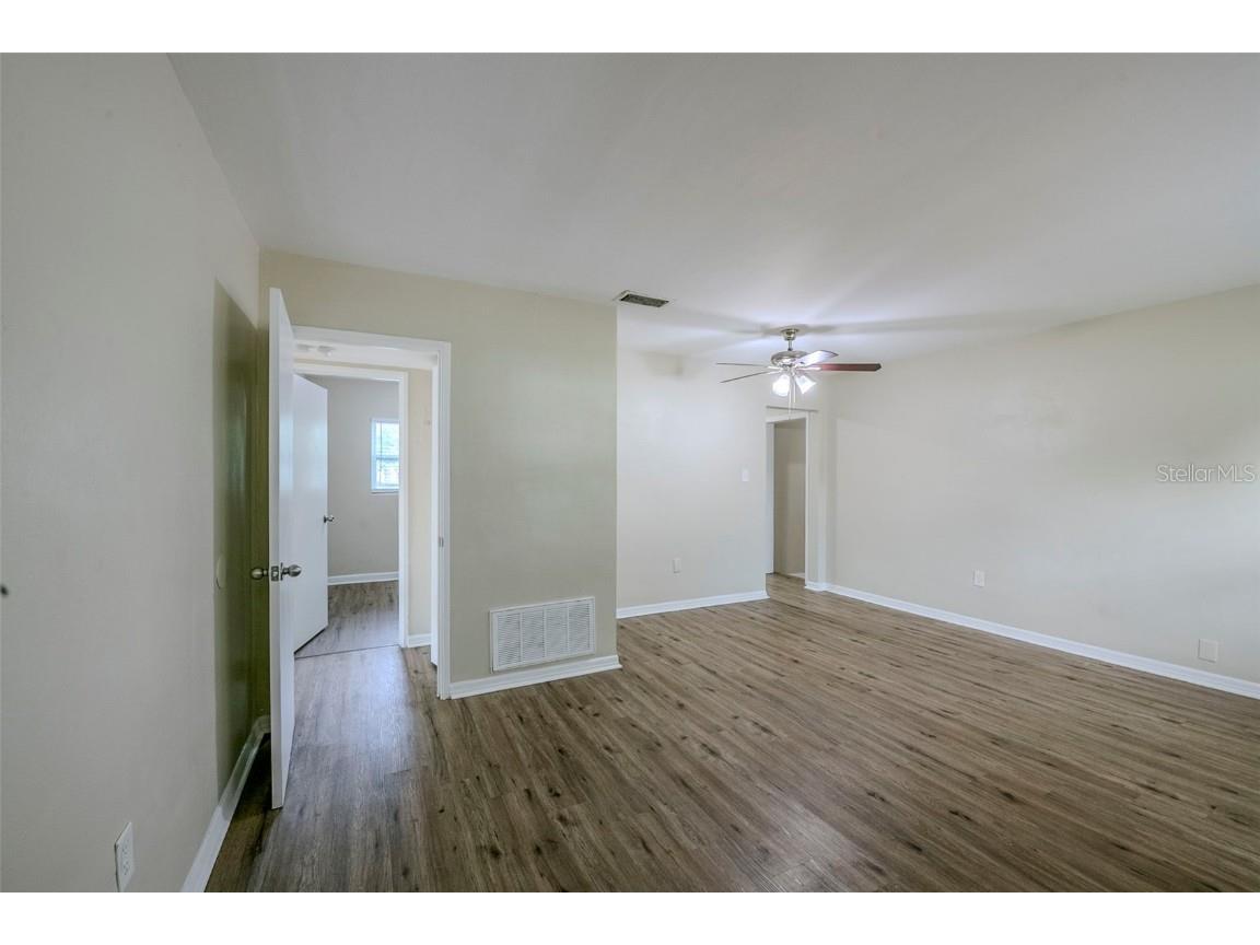 5214 Montague Place Orlando FL 32808 O6339224 image9