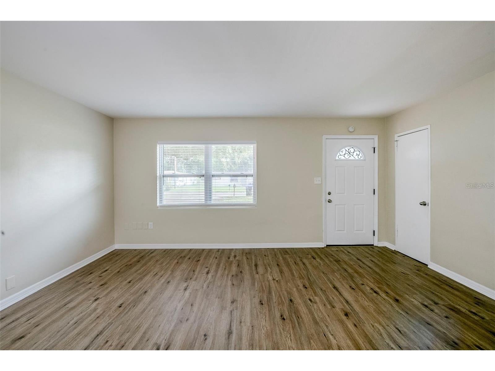 5214 Montague Place Orlando FL 32808 O6392559 image4