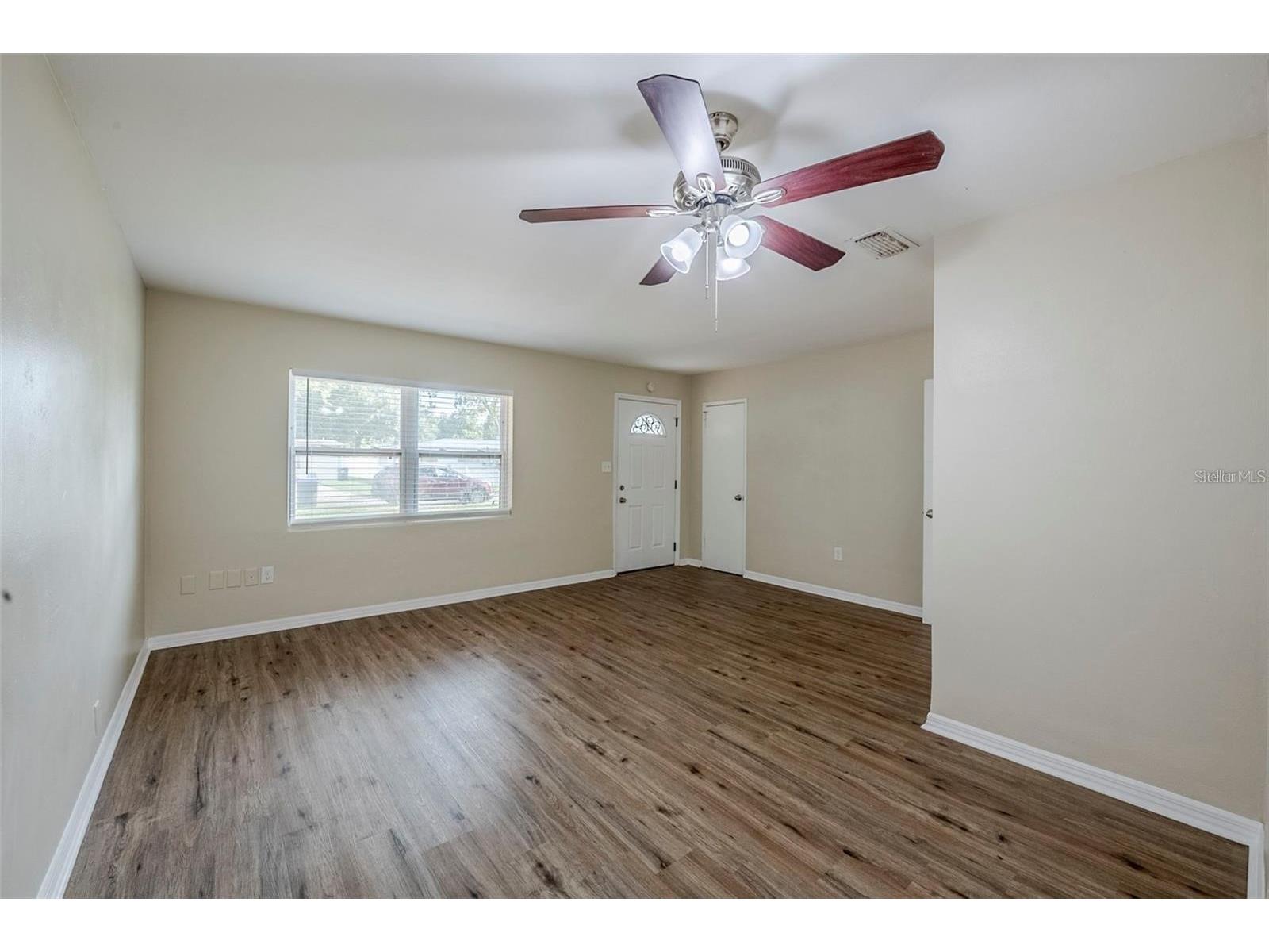 5214 Montague Place Orlando FL 32808 O6392559 image5