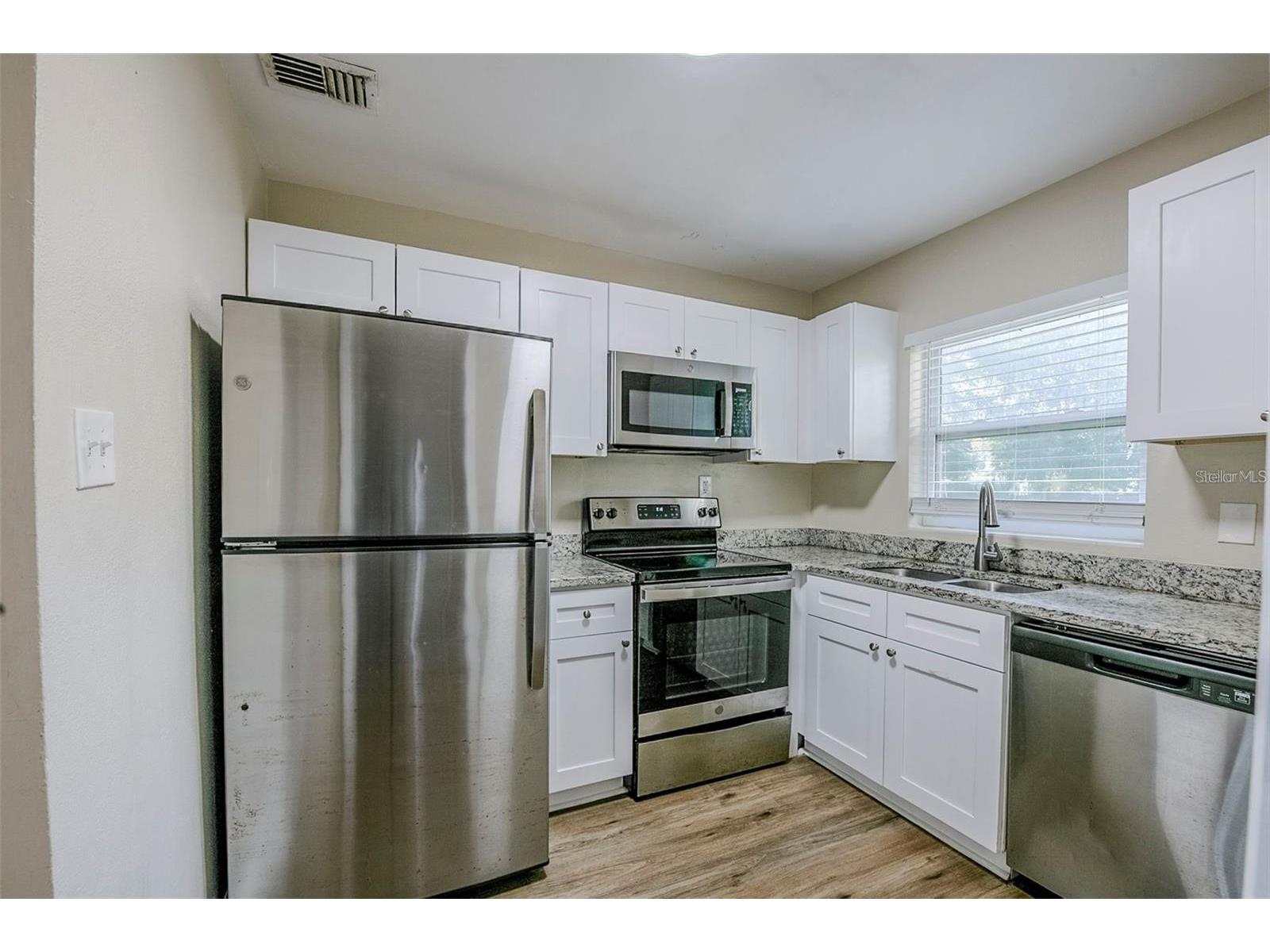 5214 Montague Place Orlando FL 32808 O6392559 image7