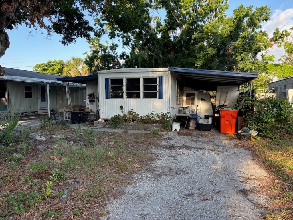 5214 Yellow Pine Street N Saint Petersburg FL 33709 TB8373357 image1