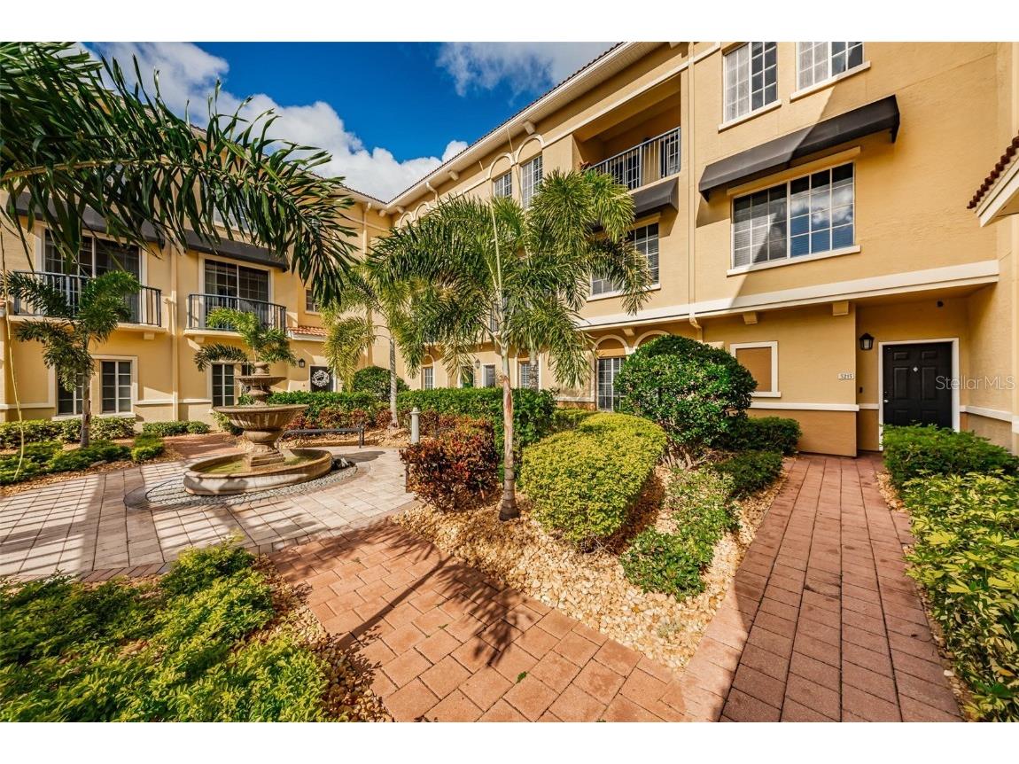 5215 Beach Breeze Court #5215 Tampa FL 33609 T3472293 image1