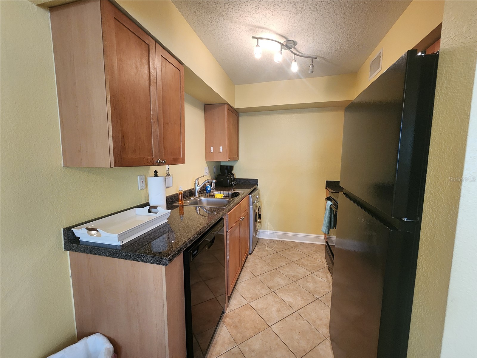 5215 Coquina Key Drive SE #B Saint Petersburg FL 33705 TB8379477 image10