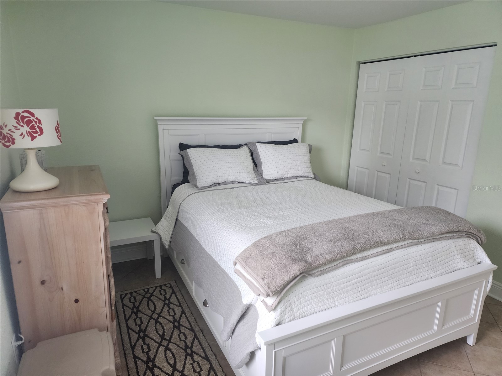 5215 Coquina Key Drive SE #B Saint Petersburg FL 33705 TB8379477 image13