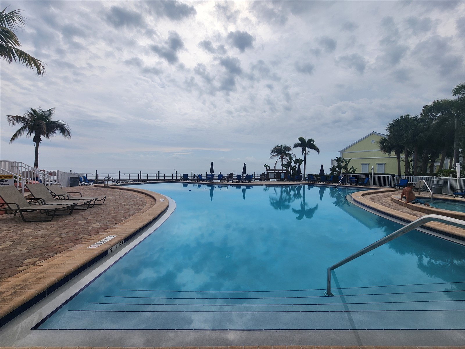 5215 Coquina Key Drive SE #B Saint Petersburg FL 33705 TB8379477 image28
