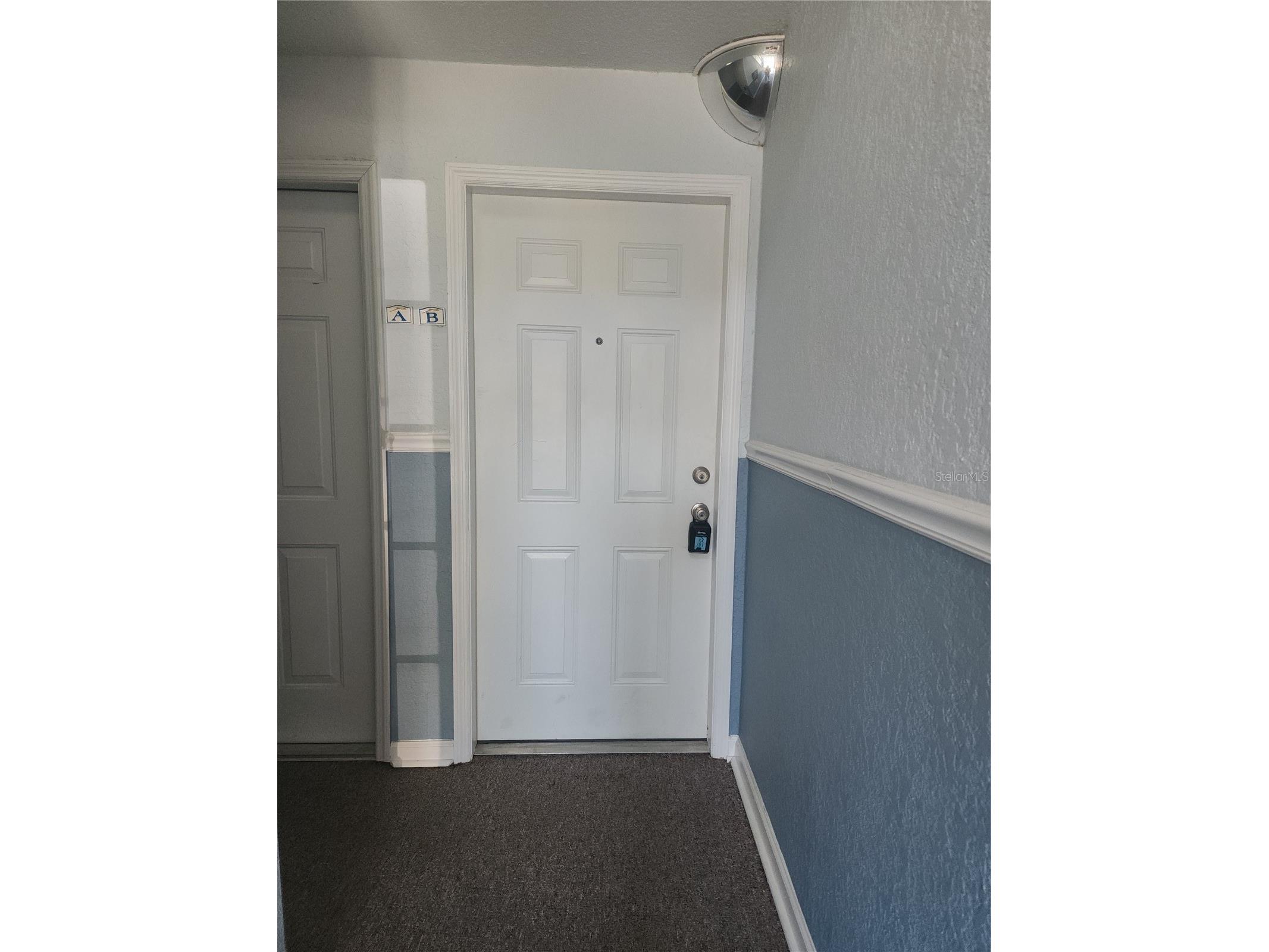 5215 Coquina Key Drive SE #B Saint Petersburg FL 33705 TB8379477 image5