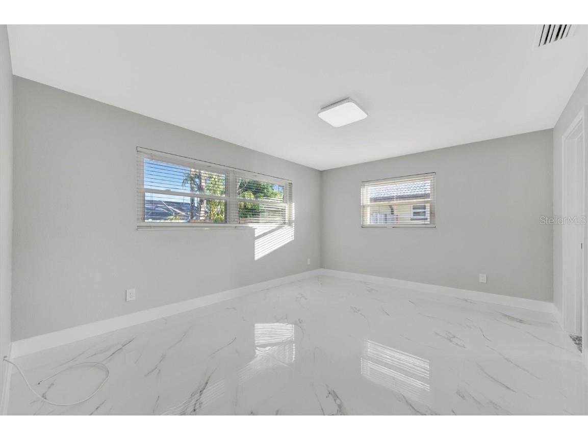 5215 Denver Street NE Saint Petersburg FL 33703 O6368121 image16