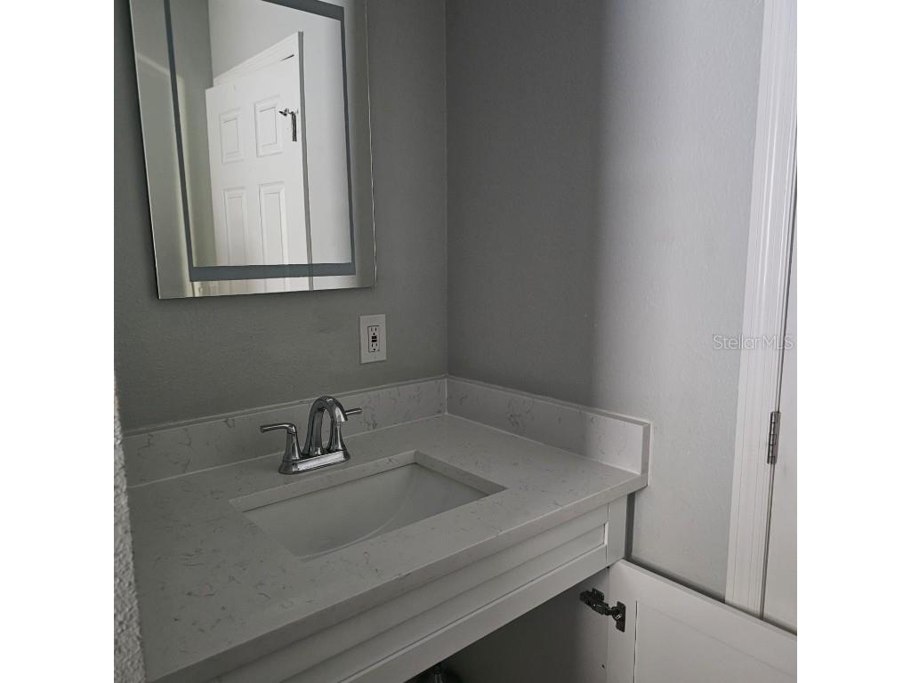 5215 E 17th Avenue Tampa FL 33619 TB8454932 image23