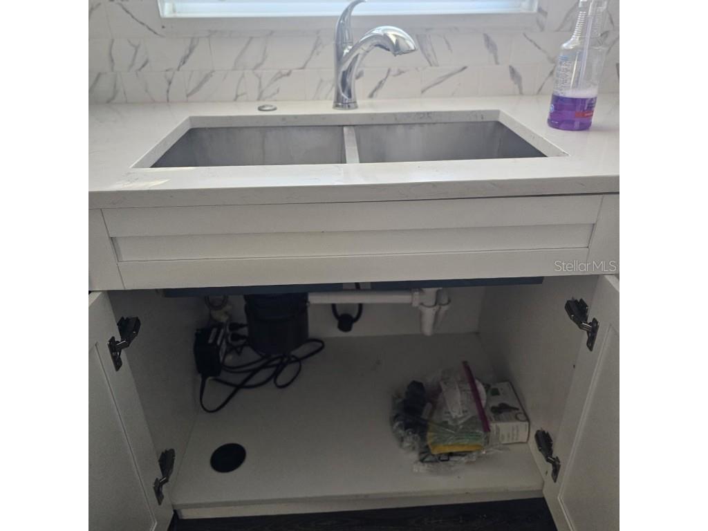 5215 E 17th Avenue Tampa FL 33619 TB8454932 image28