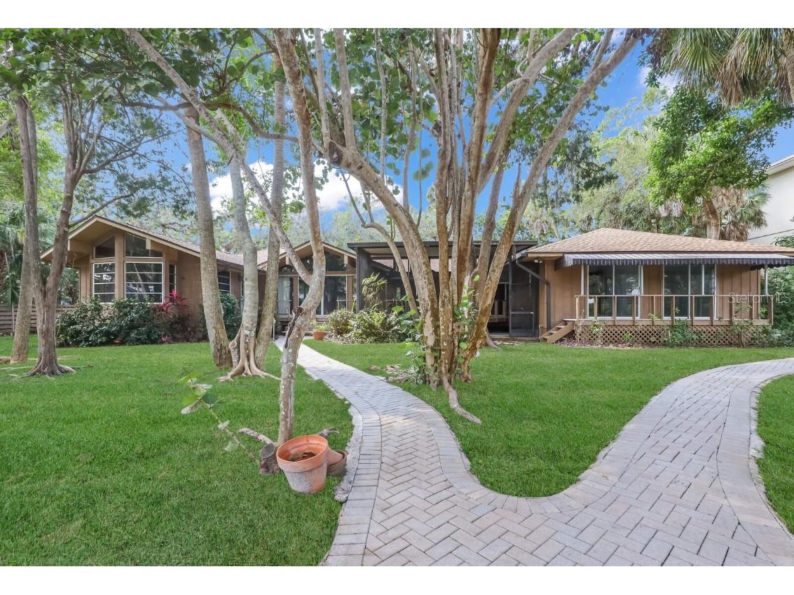 5215 Hidden Harbor Road Sarasota FL 34242 A4555269 image1