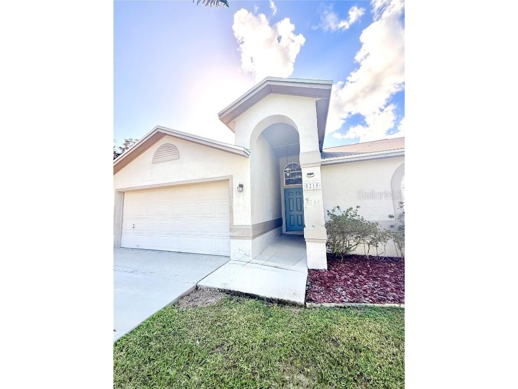 5215 Martinique Drive Lakeland FL 33812 L4955659 image2