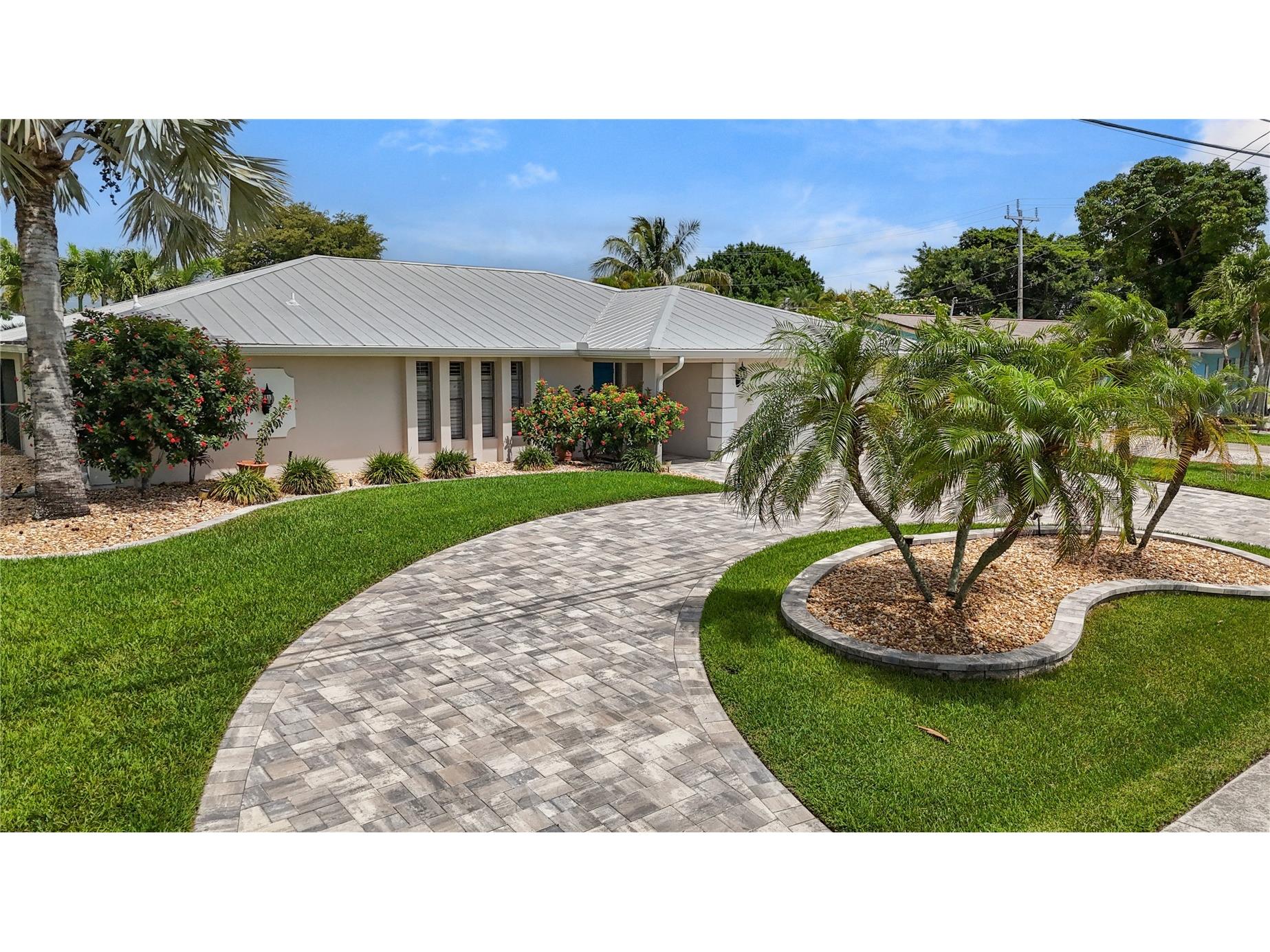 5215 Pelican Boulevard Cape Coral FL 33914 C7526731 image1