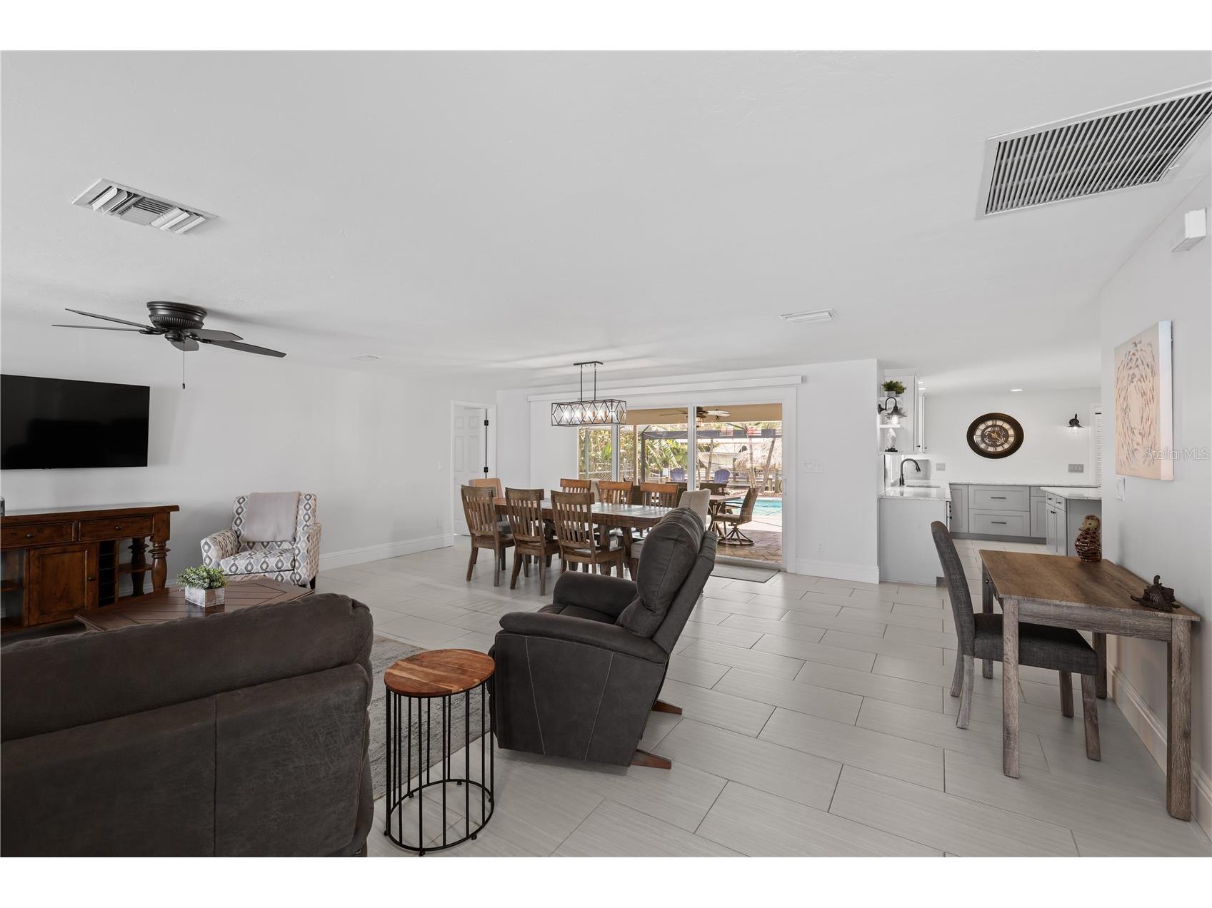 5215 Pelican Boulevard Cape Coral FL 33914 C7526731 image6