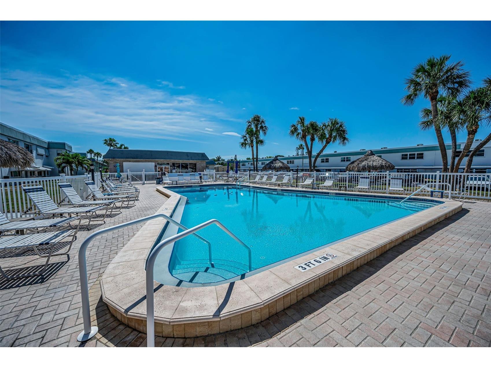 5216 81st Street N #5 Saint Petersburg FL 33709 TB8501889 image35