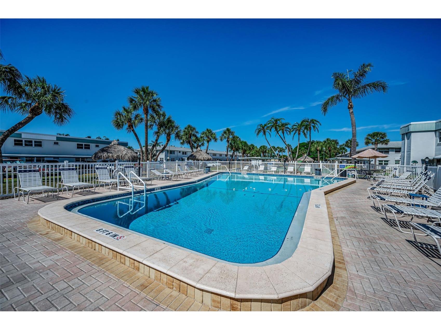 5216 81st Street N #5 Saint Petersburg FL 33709 TB8501889 image36